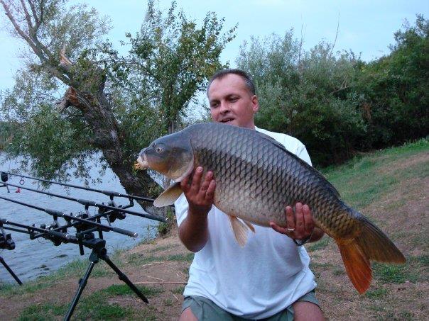 Partide de pescuit  - 15 kg - Avicola 1 - Tincabesti - nu mai stiu data , cert este ca inca mai aveam par in cap )))
